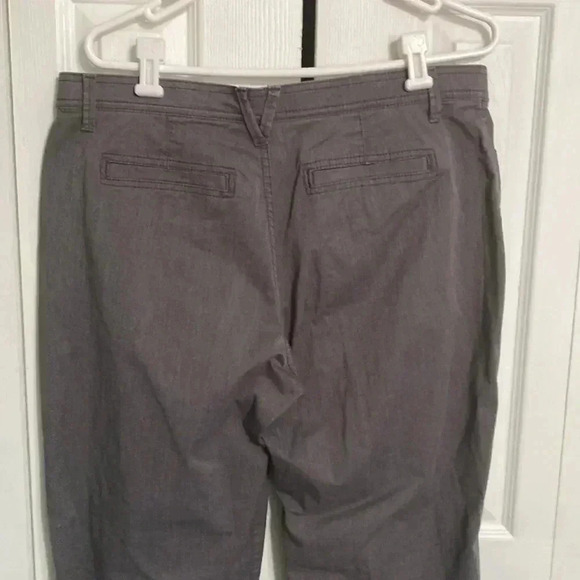 Gloria Vanderbilt gray pants - Picture 6 of 12